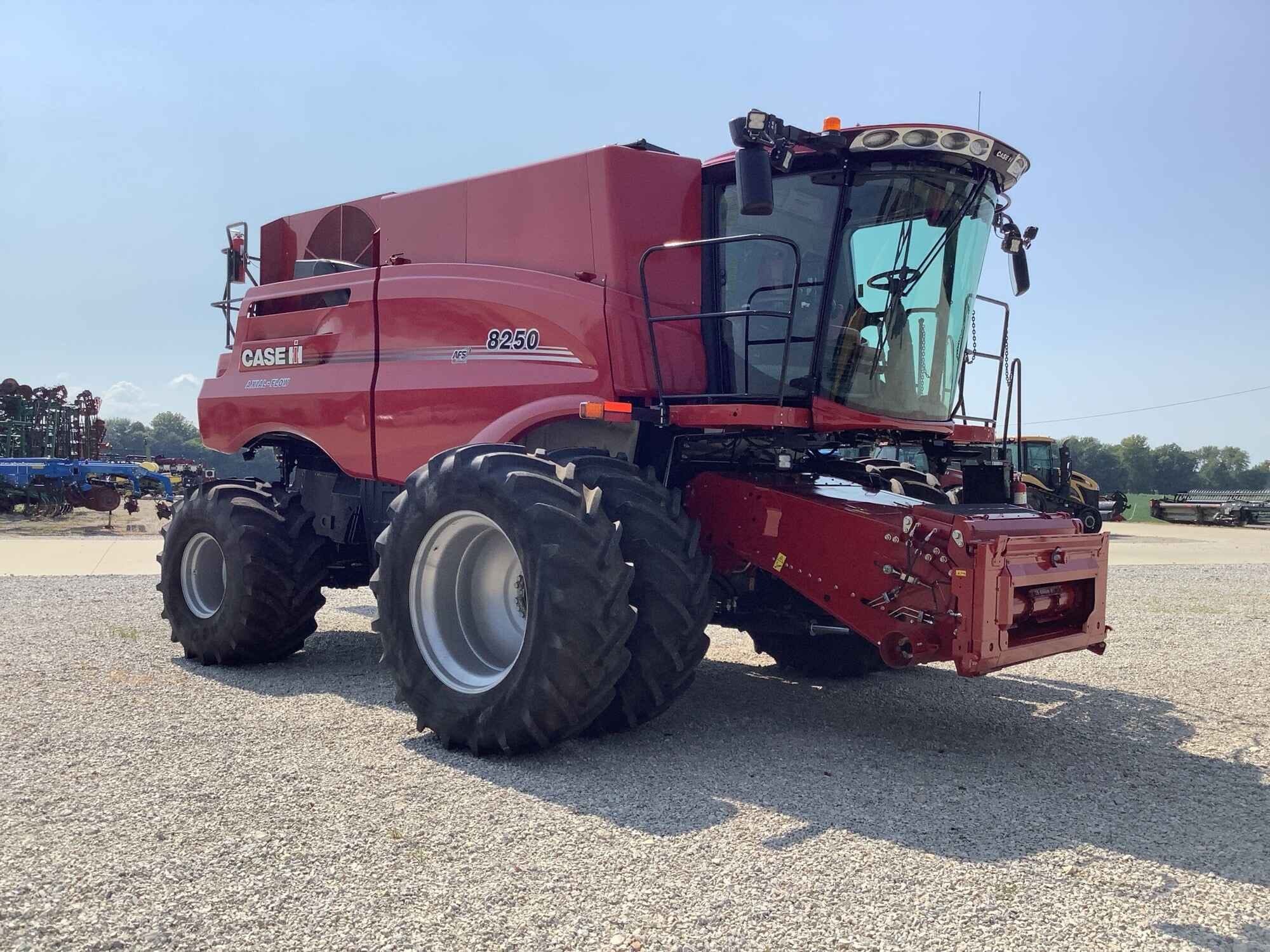 Main image Case IH 8250