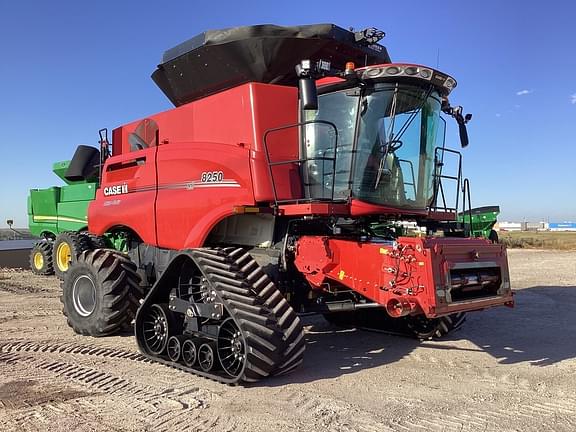 Image of Case IH 8250 equipment image 2