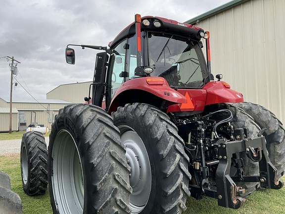 Image of Case IH Magnum 340 equipment image 3