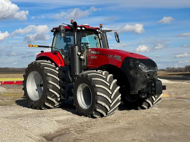 Image of Case IH Magnum 340 equipment image 1