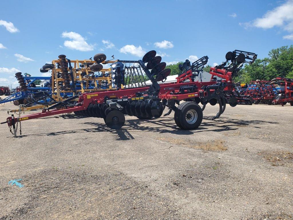 Image of Case IH Ecolo-Tiger 875 Primary image