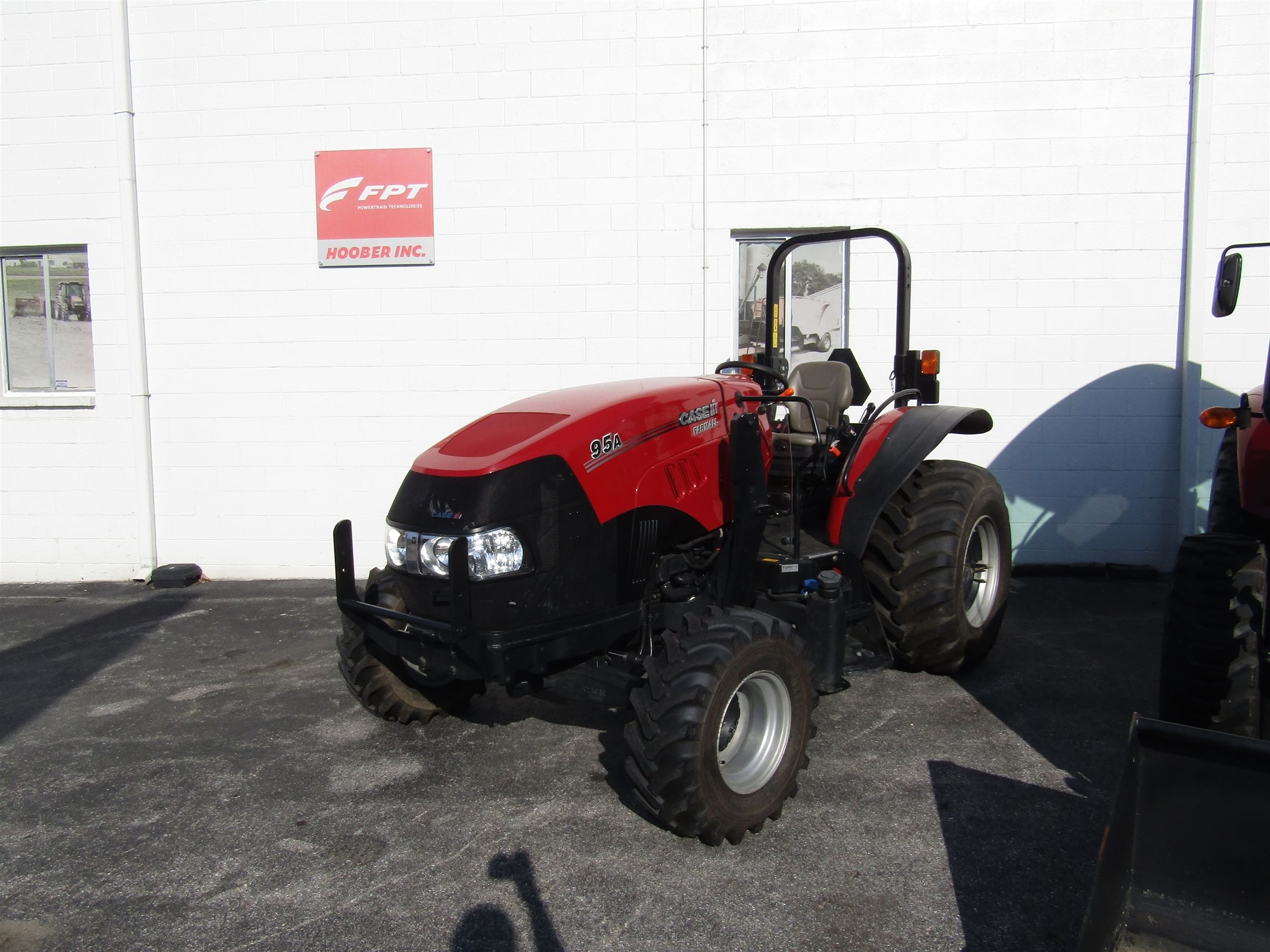 2020 Case IH Farmall 95A Equipment Image0