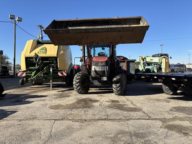 Image of Case IH Farmall 100C equipment image 1