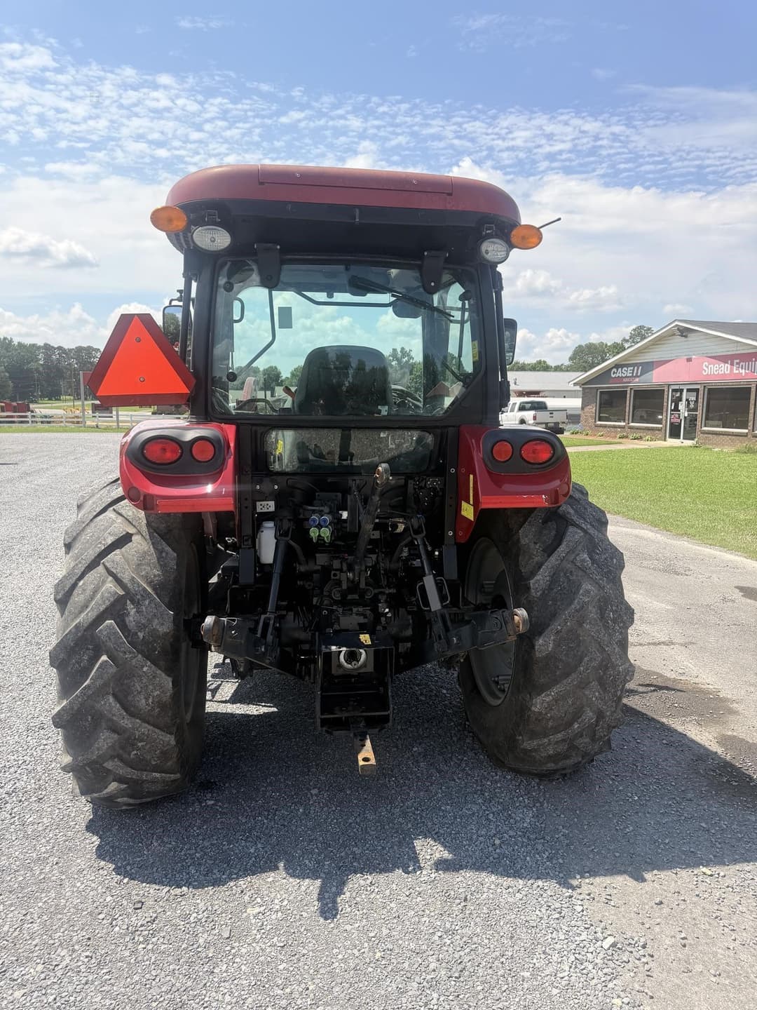 Image of Case IH Farmall 105A Image 1