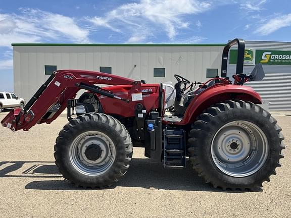 Image of Case IH Farmall 110A equipment image 1