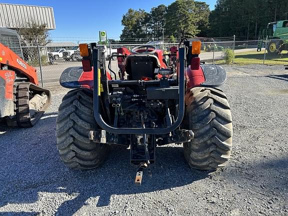 Image of Case IH Farmall 115A equipment image 4