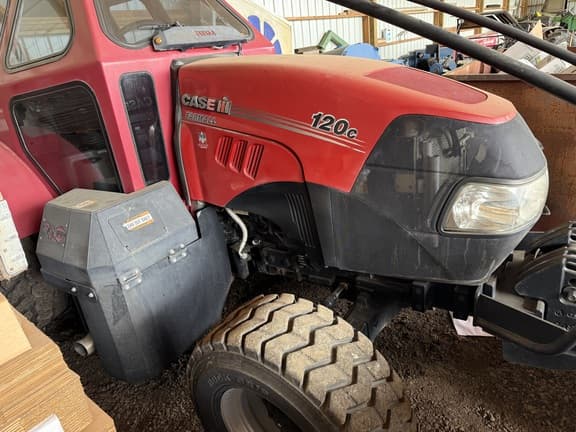 Image of Case IH Farmall 120C equipment image 3