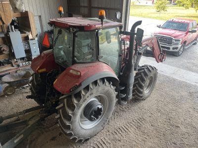 Image of Case IH Farmall 120U equipment image 3