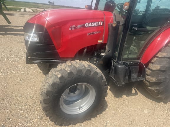 2020 Case IH Farmall 45C Equipment Image0