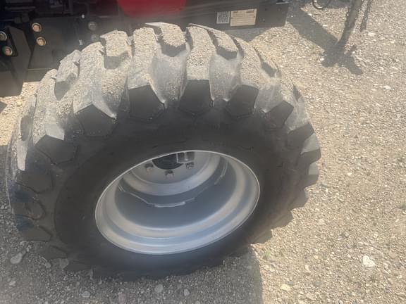 Image of Case IH Farmall 45C equipment image 2