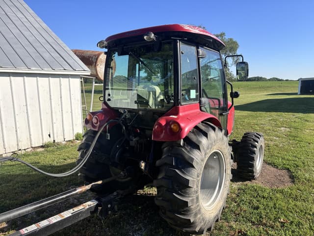 Image of Case IH Farmall 55C equipment image 2