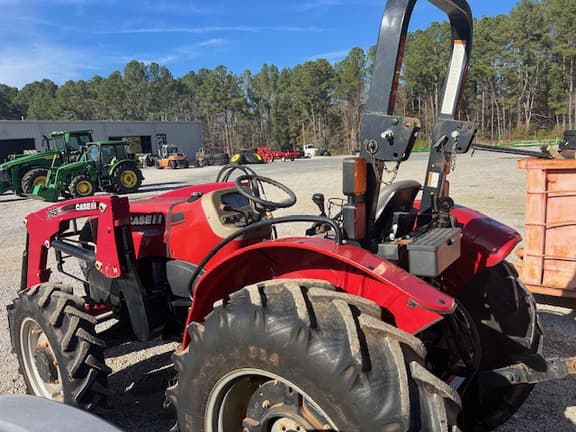 Image of Case IH Farmall 70A equipment image 4
