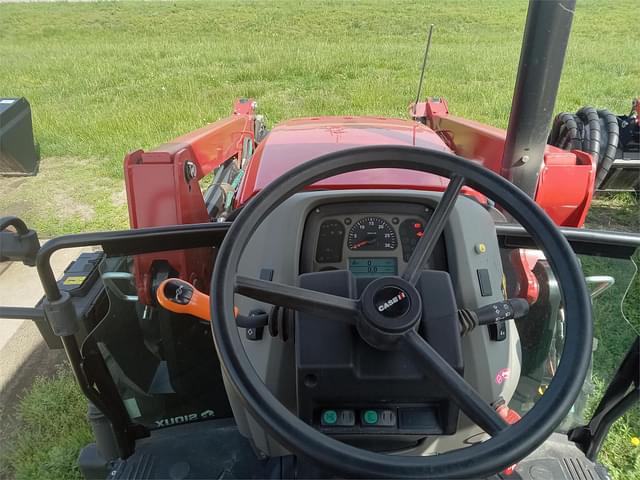 Image of Case IH Farmall 75A equipment image 2