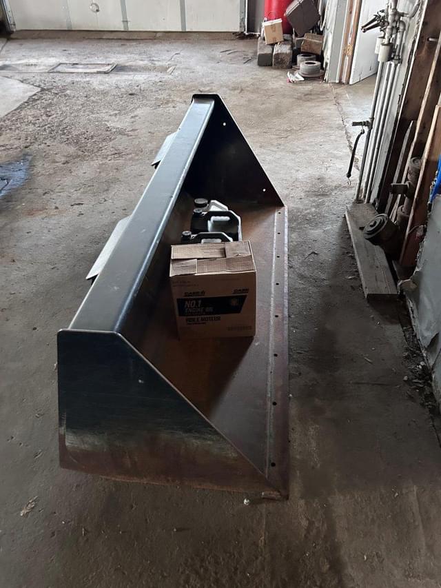 Image of Case IH Farmall 75A equipment image 2