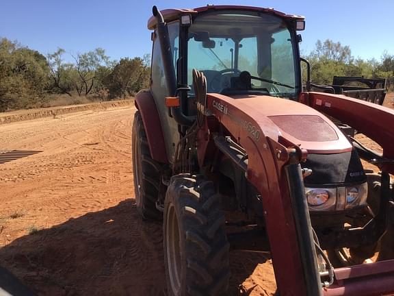 Image of Case IH Farmall 75C equipment image 4