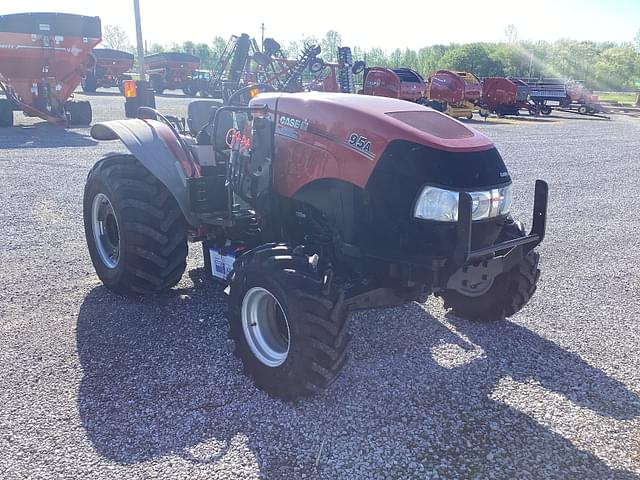 Image of Case IH Farmall 95A equipment image 1
