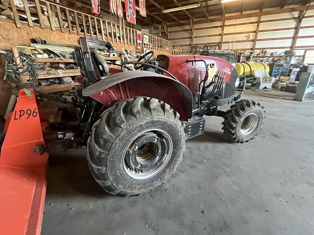 Image of Case IH Farmall 95 equipment image 2