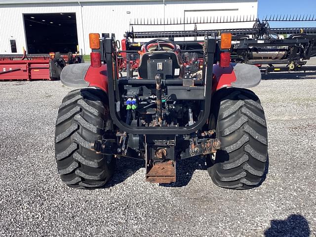 Image of Case IH Farmall 95A equipment image 4