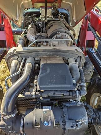 Image of Case IH Farmall 95A equipment image 4