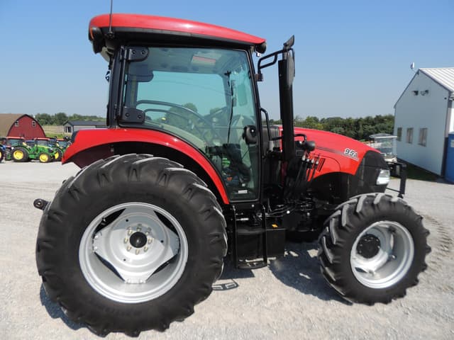 Image of Case IH Farmall 95A equipment image 3