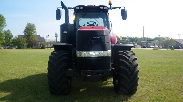 Image of Case IH Magnum 180 equipment image 4