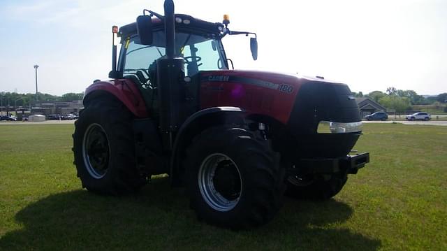 Image of Case IH Magnum 180 equipment image 3