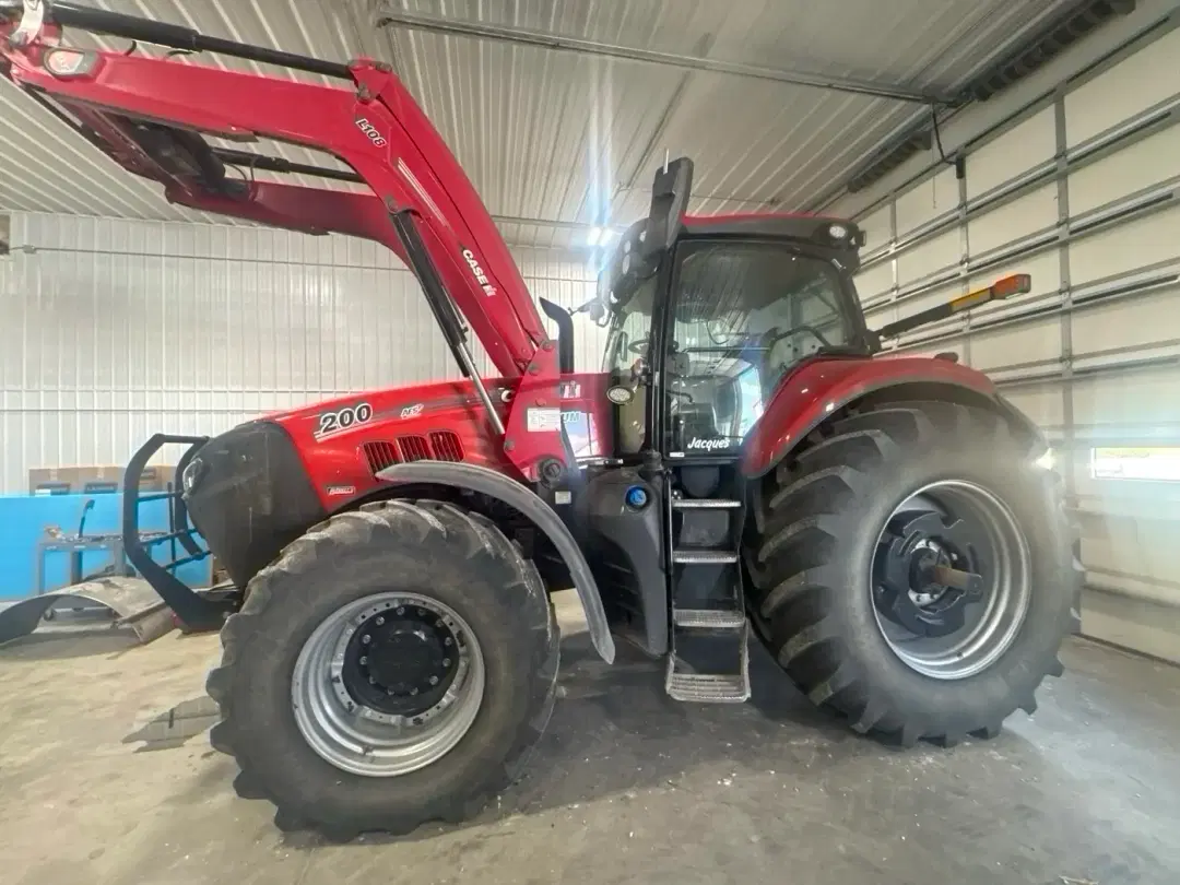 Image of Case IH Magnum 200 Primary image