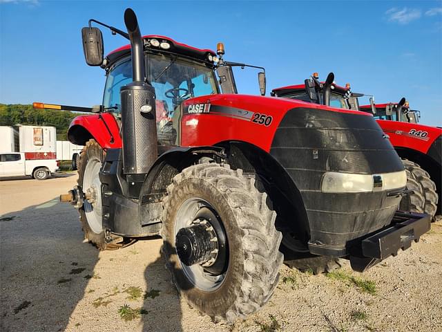 Image of Case IH Magnum 250 equipment image 1