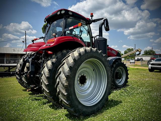 Image of Case IH Magnum 250 equipment image 4
