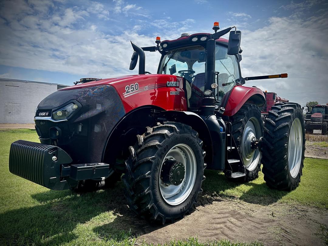 Image of Case IH Magnum 250 Primary image