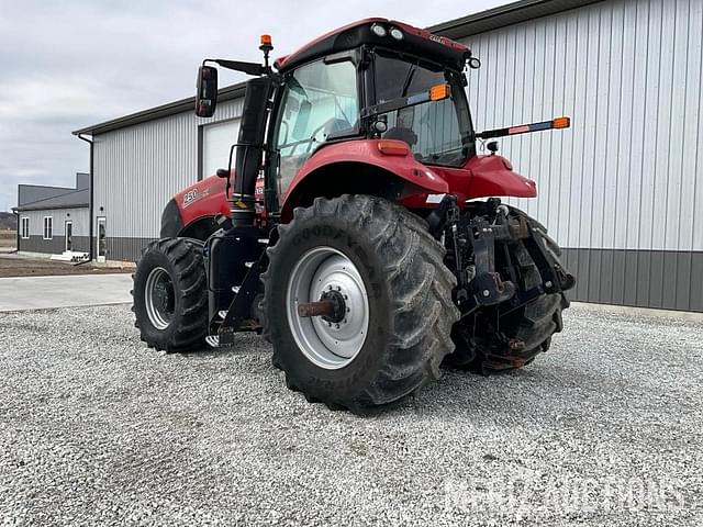 Image of Case IH Magnum 250 equipment image 2