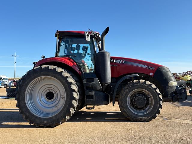 Image of Case IH Magnum 280 equipment image 4