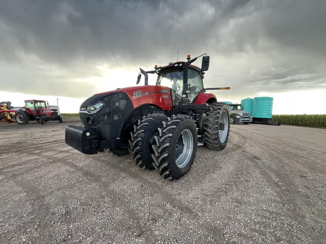 Image of Case IH Magnum 280 equipment image 1
