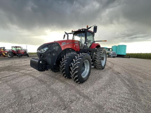 Image of Case IH Magnum 280 equipment image 1