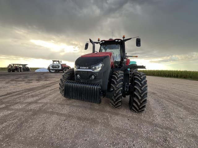 Image of Case IH Magnum 280 equipment image 3
