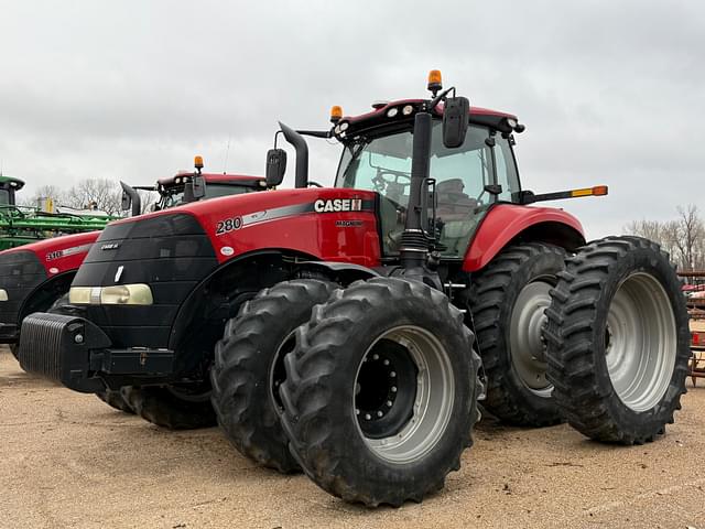 Image of Case IH Magnum 280 equipment image 4