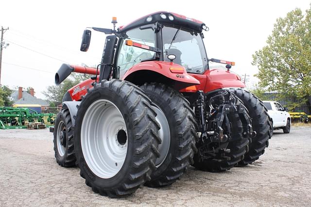 Image of Case IH Magnum 310 equipment image 2