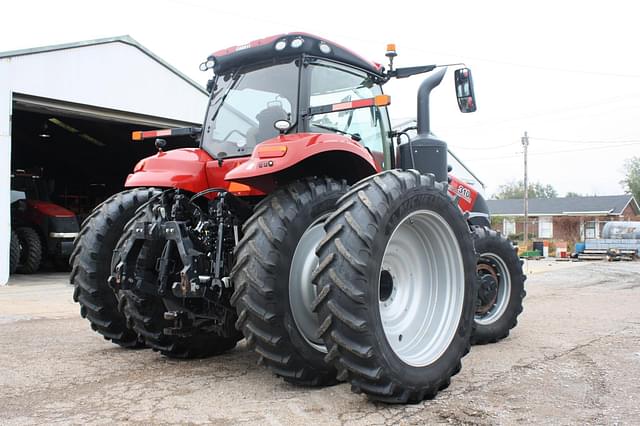 Image of Case IH Magnum 310 equipment image 4