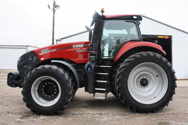 Image of Case IH Magnum 310 equipment image 1