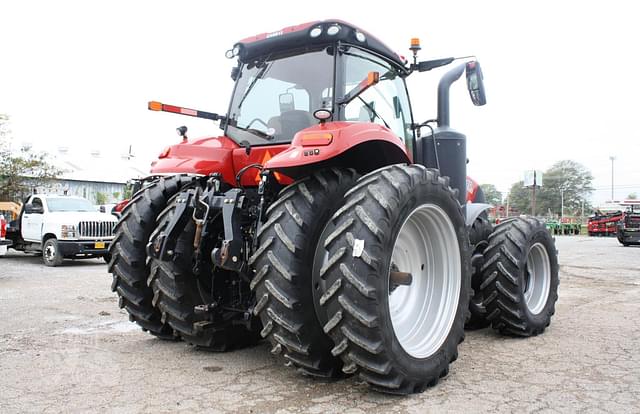 Image of Case IH Magnum 310 equipment image 4