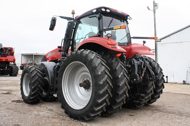 Image of Case IH Magnum 310 equipment image 2