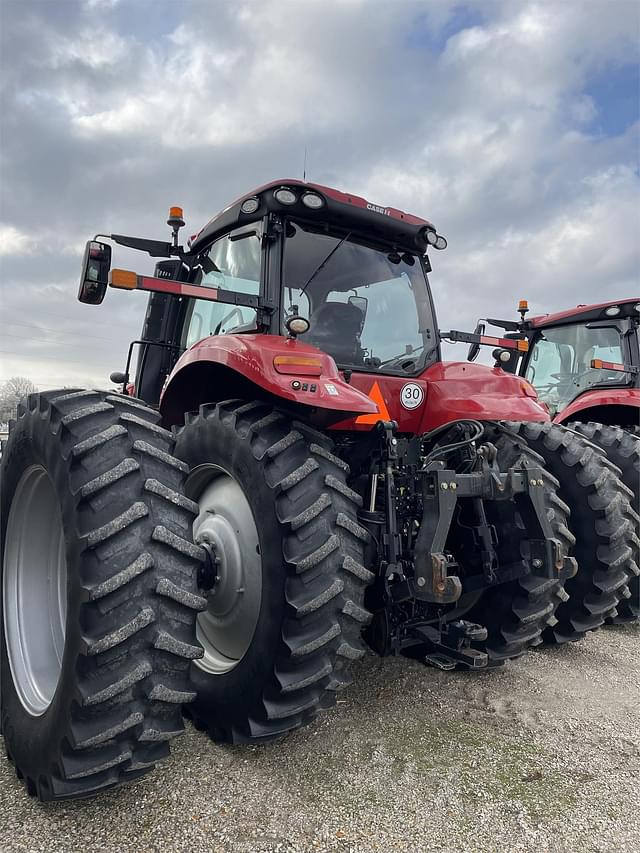 Image of Case IH Magnum 310 equipment image 4