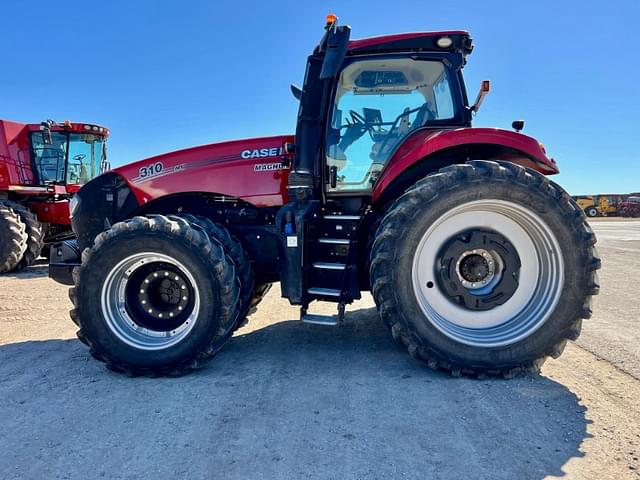 Image of Case IH Magnum 310 equipment image 1