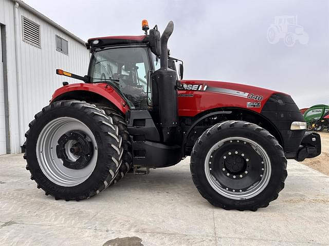 Image of Case IH Magnum 340 equipment image 1