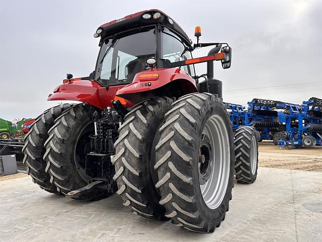 Image of Case IH Magnum 340 equipment image 3