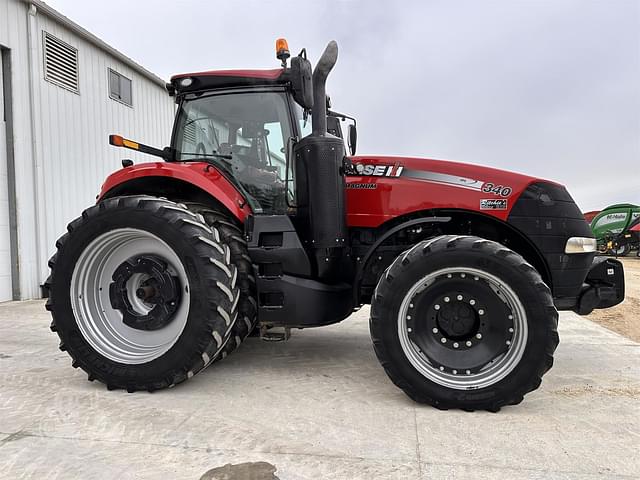 Image of Case IH Magnum 340 equipment image 1