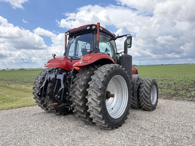 Image of Case IH Magnum 340 equipment image 4