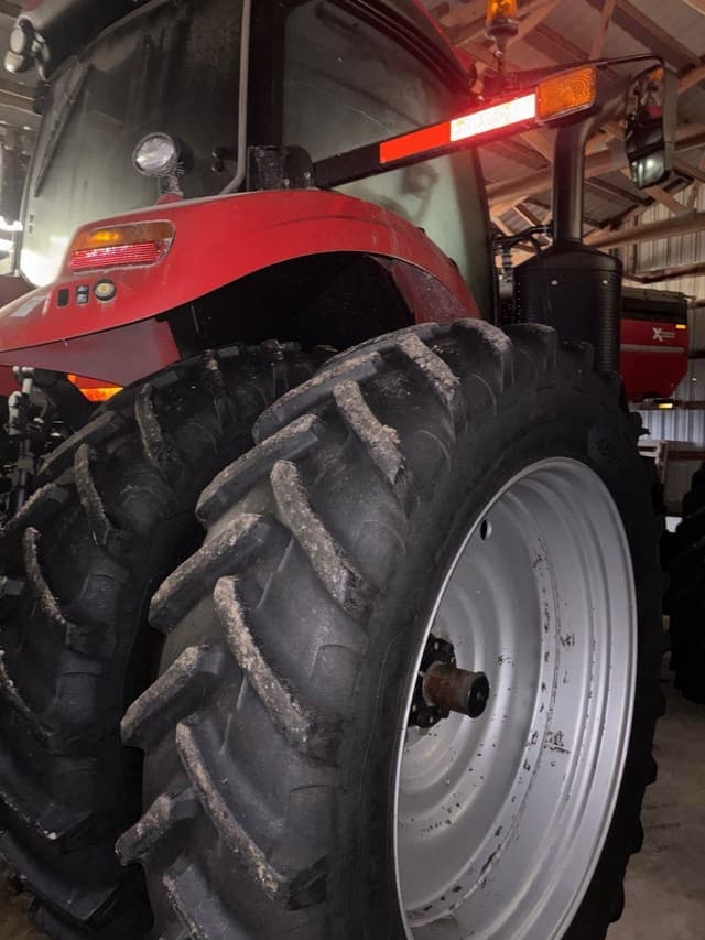Image of Case IH Magnum 340 equipment image 3