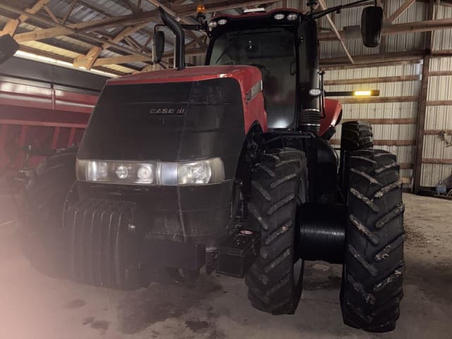 Image of Case IH Magnum 340 equipment image 4