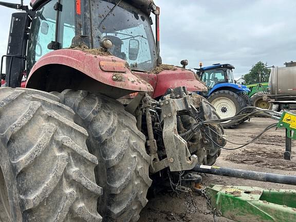 Image of Case IH Magnum 340 equipment image 2